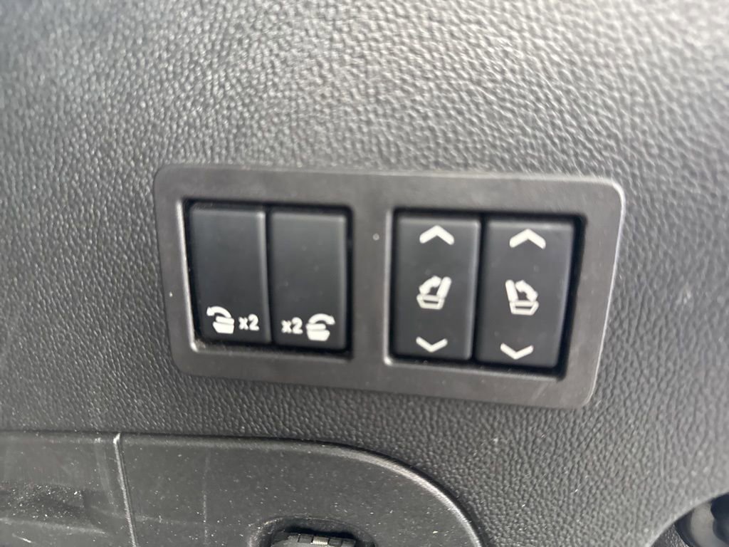 Used 2019 GMC Yukon Denali w/ Denali Ultimate Package image 40