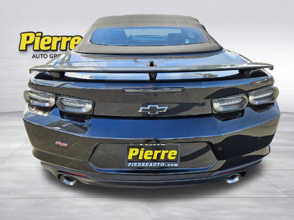 Used 2024 Chevrolet Camaro LT RWD image 4