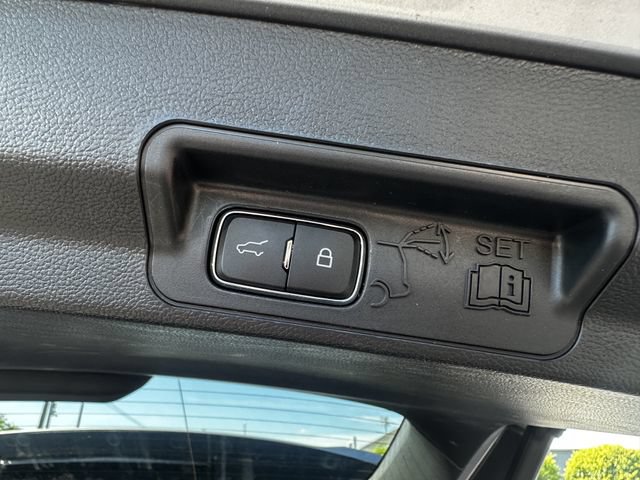 Certified 2023 Ford Explorer XLT w/ Equipment Group 202A AWD/4WD image 43