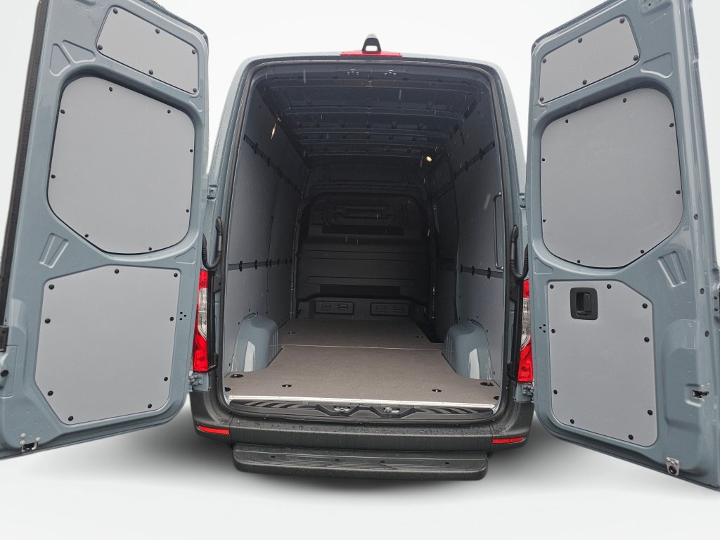 New 2025 Mercedes-Benz Sprinter 2500 image 13