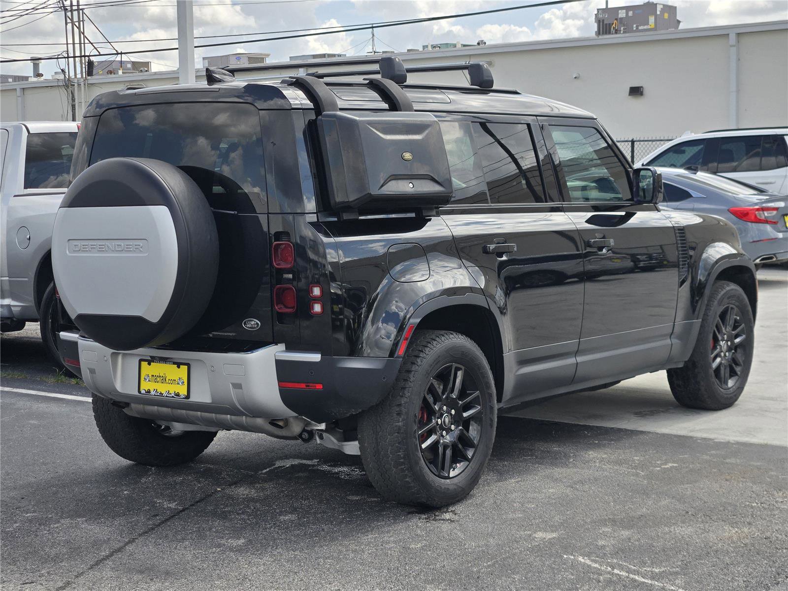 Used 2020 Land Rover Defender 110 SE AWD/4WD image 9