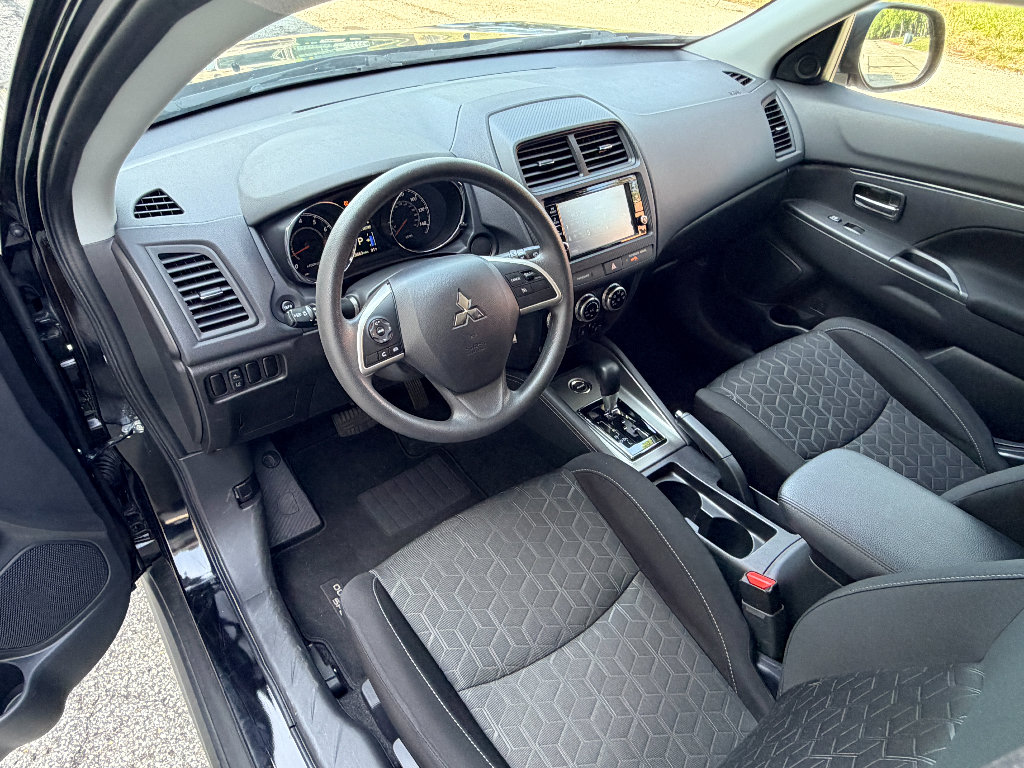 Used 2025 Mitsubishi Outlander Sport ES AWD/4WD image 12