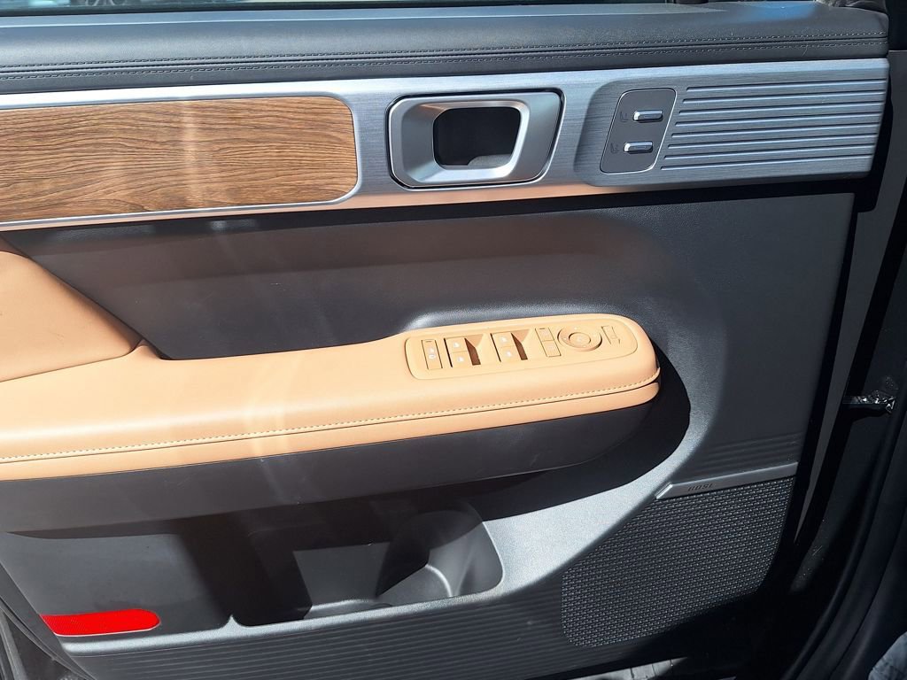 New 2025 Hyundai Santa Fe Limited image 9