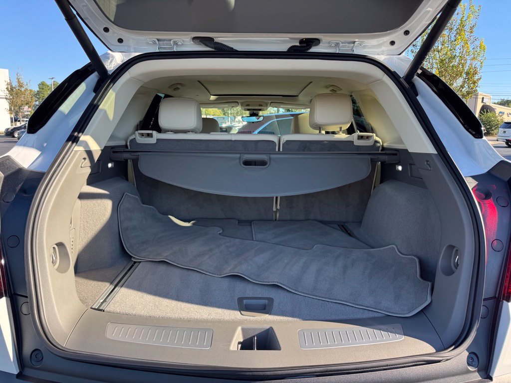Used 2026 Cadillac XT5 Premium Luxury FWD image 38