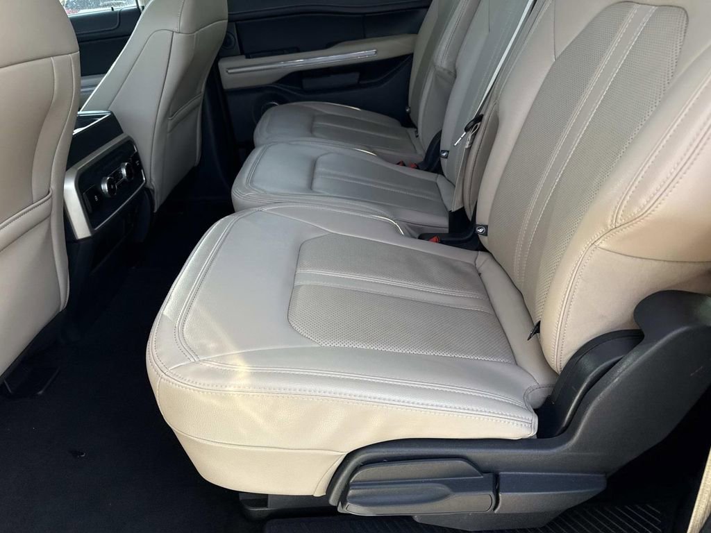 Used 2024 Ford Expedition Max Limited image 13