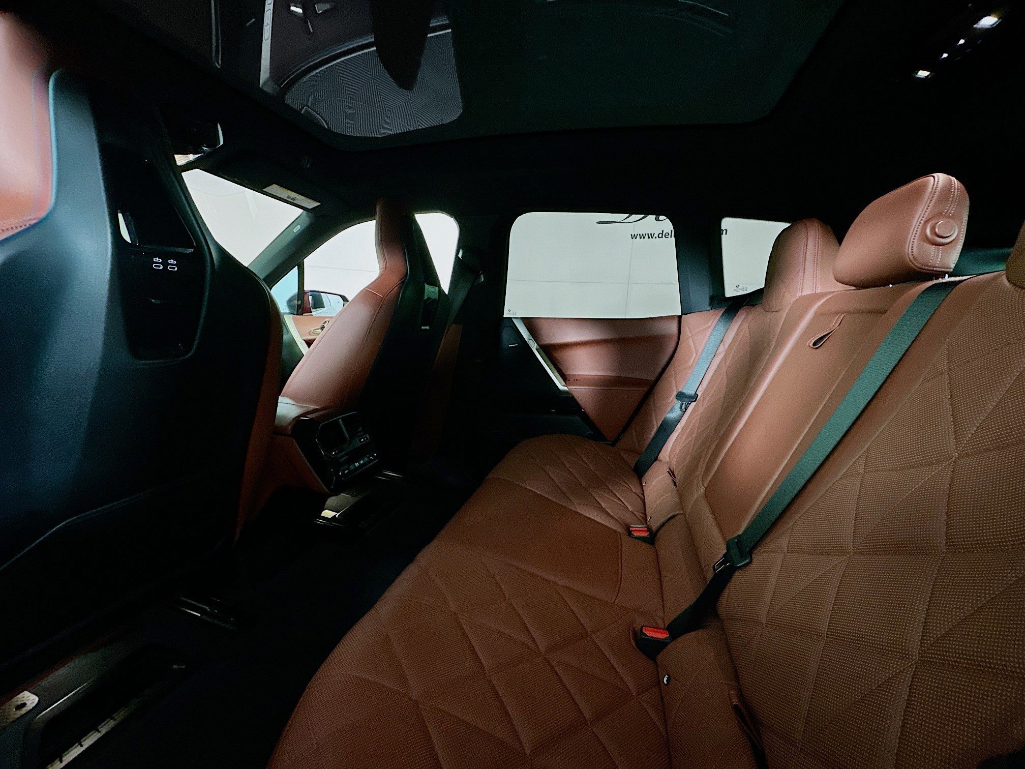 Used 2023 BMW iX xDrive50 w/ Ultimate Package 2 image 24