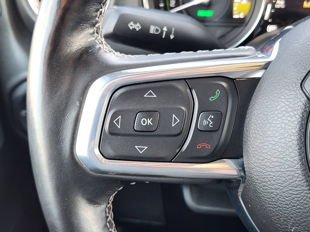 Used 2021 Jeep Wrangler Unlimited Sahara w/ Cold Weather Group AWD/4WD image 28