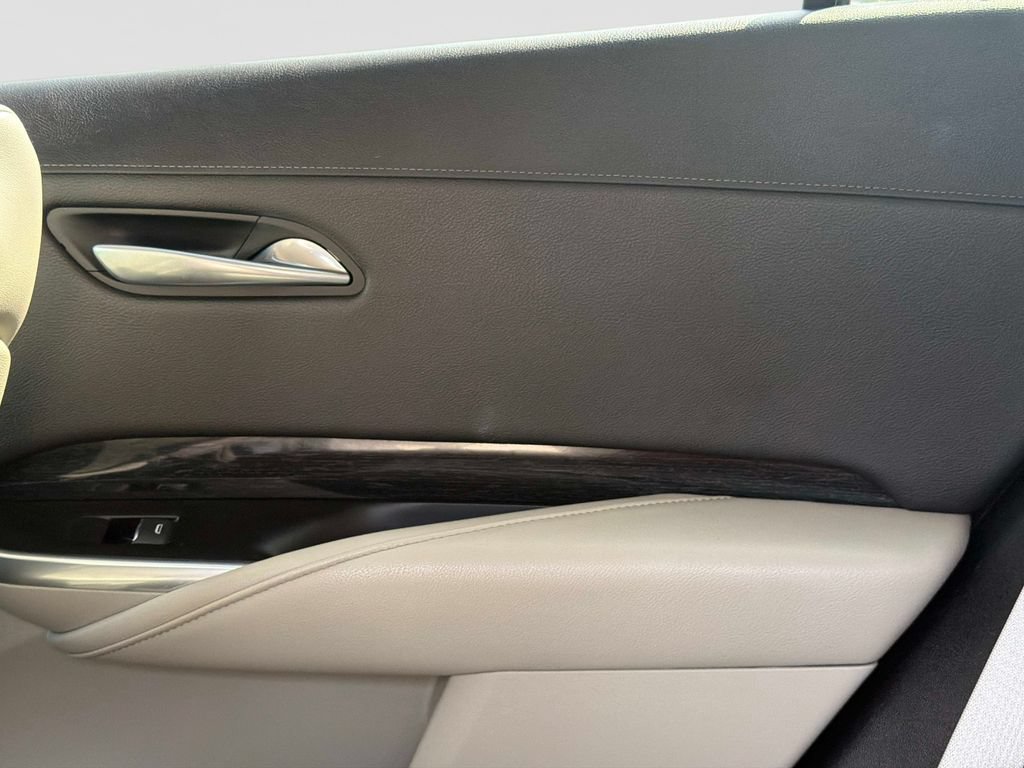 Used 2019 Cadillac XT4 Premium Luxury w/ Cold Weather Package FWD image 16
