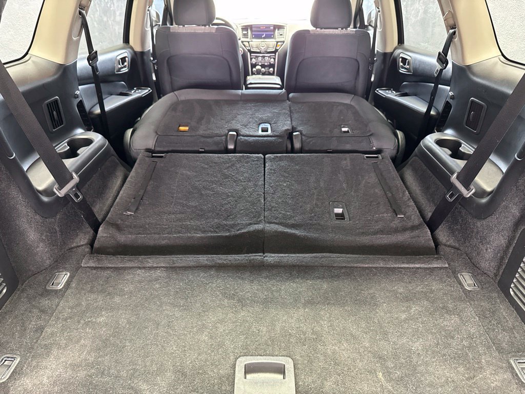 Used 2019 Nissan Pathfinder SV w/ SV All Weather Package FWD image 29