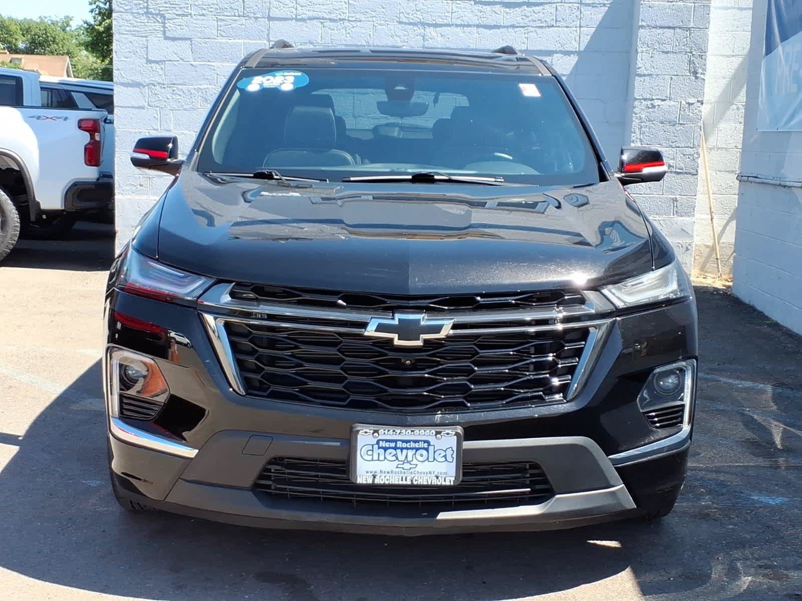 Certified 2023 Chevrolet Traverse Premier w/ Redline Edition AWD/4WD image 2