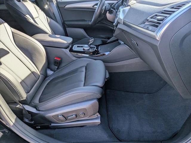 Used 2025 BMW X4 xDrive30i image 21
