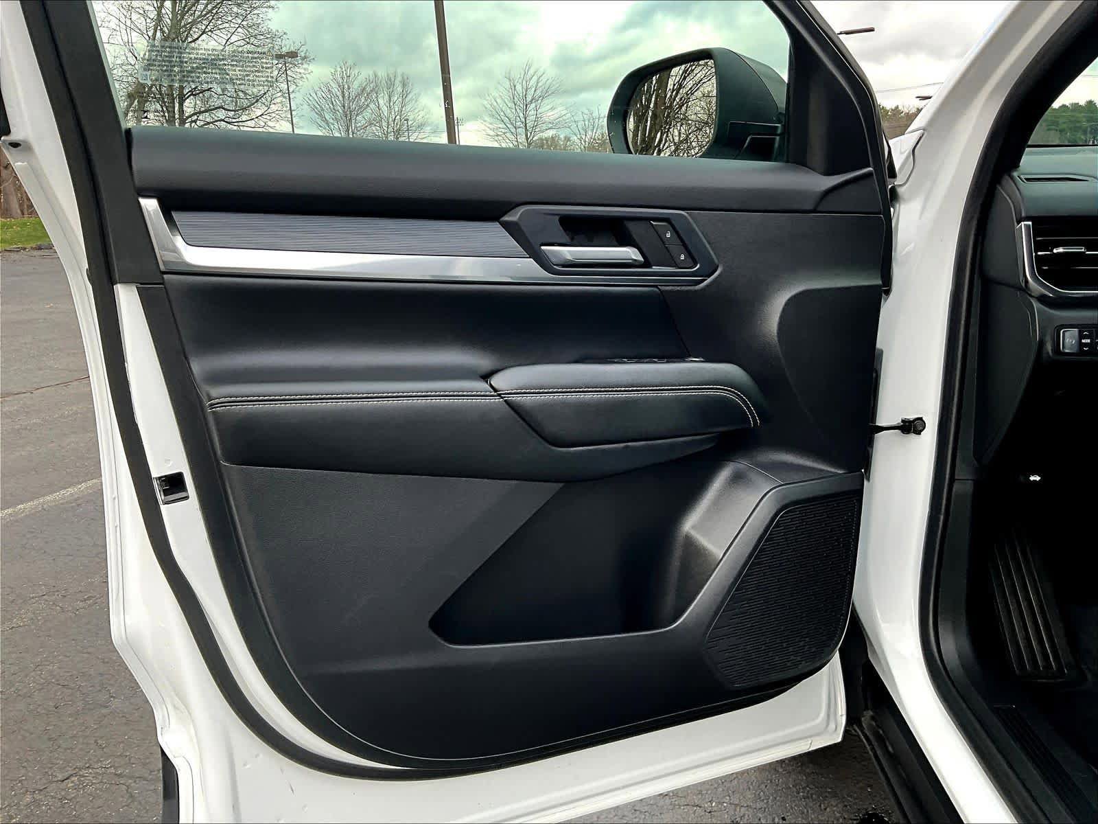 Used 2026 GMC Terrain Elevation AWD/4WD image 9