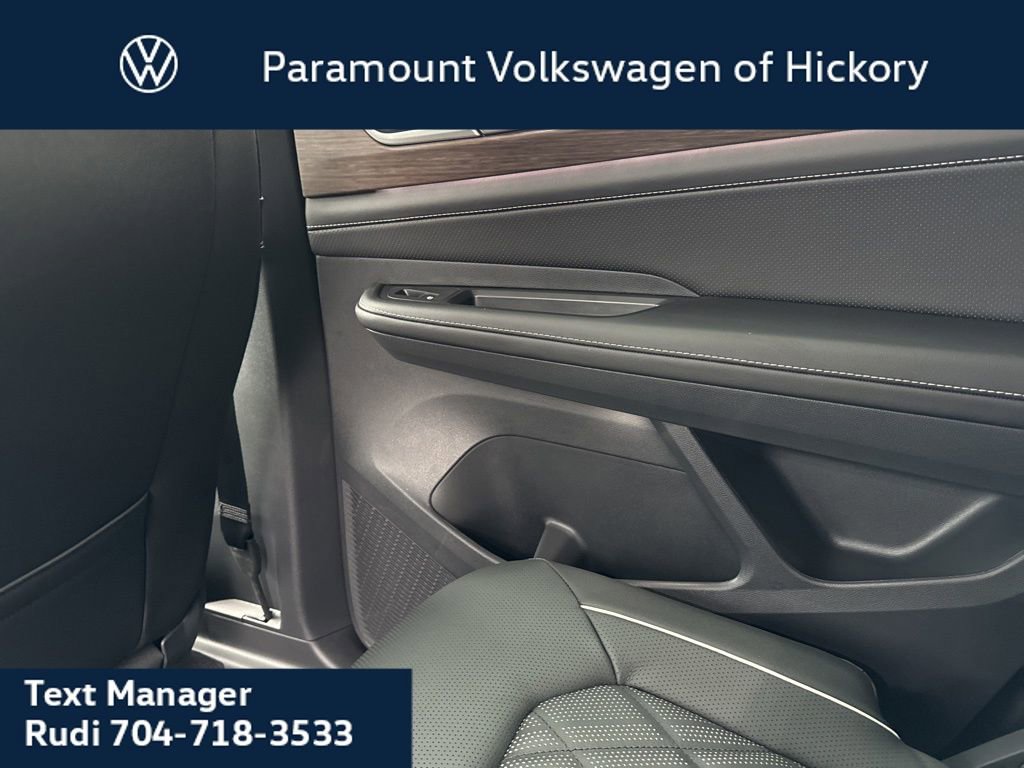 New 2026 Volkswagen Atlas SEL Premium R-Line image 18