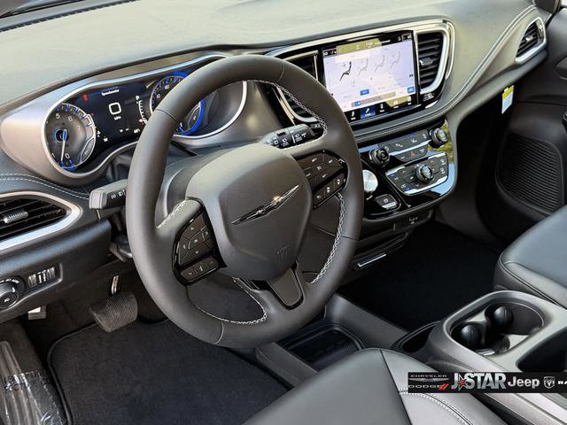 New 2026 Chrysler Pacifica Select image 29