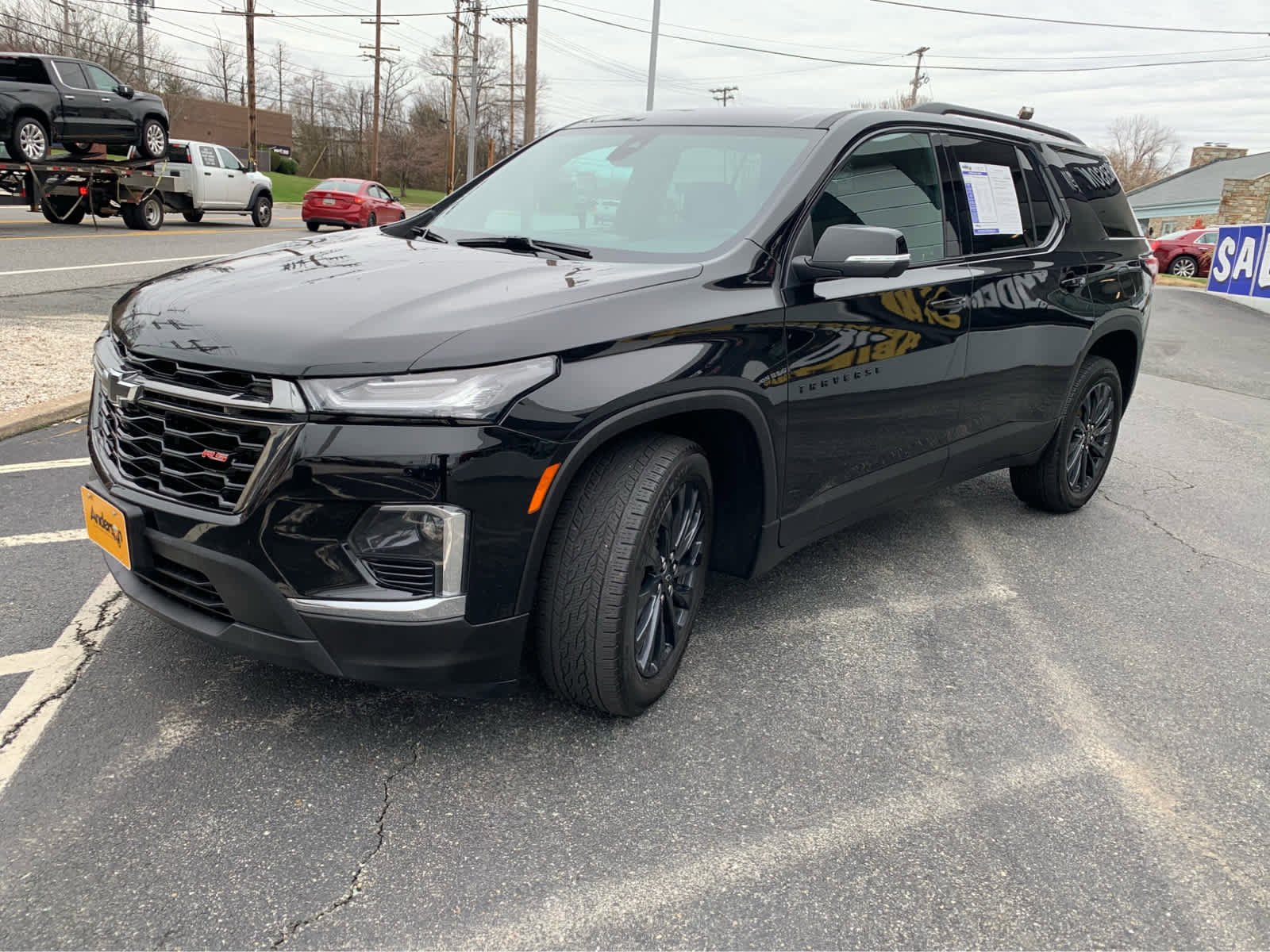 Used 2023 Chevrolet Traverse RS image 3