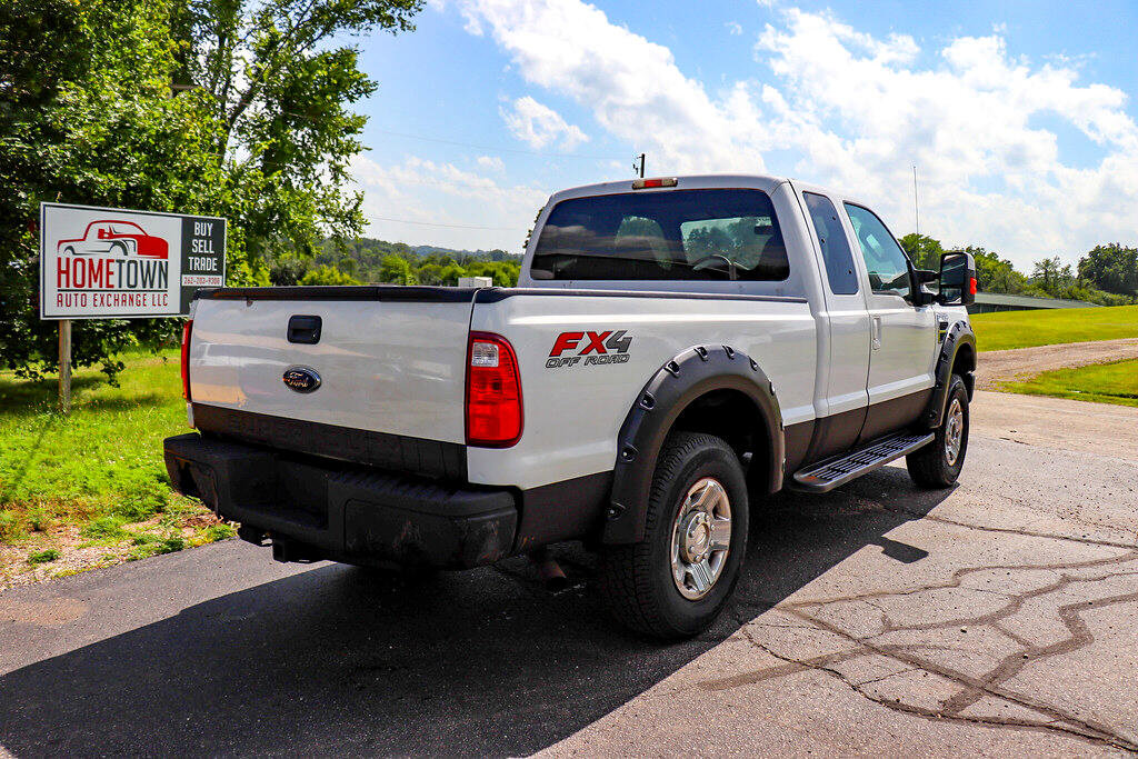 Used 2009 Ford F250 Lariat image 3
