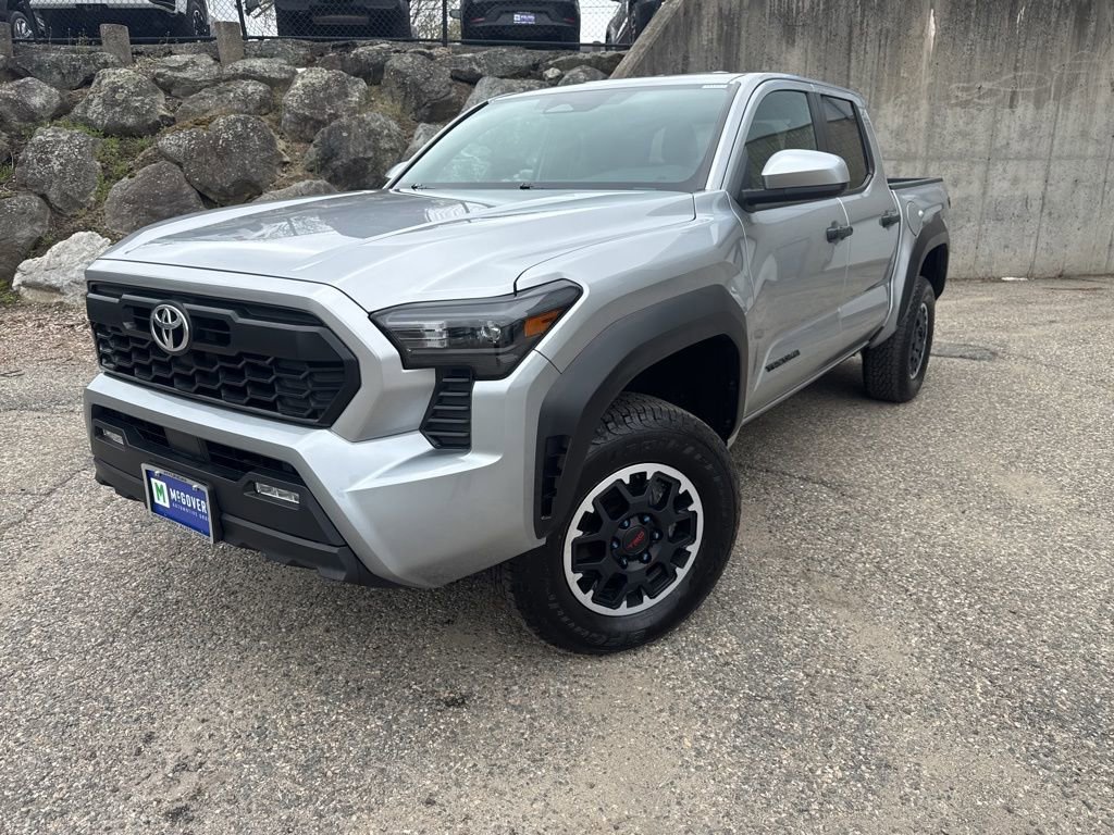Used 2024 Toyota Tacoma TRD Off-Road AWD/4WD video 1