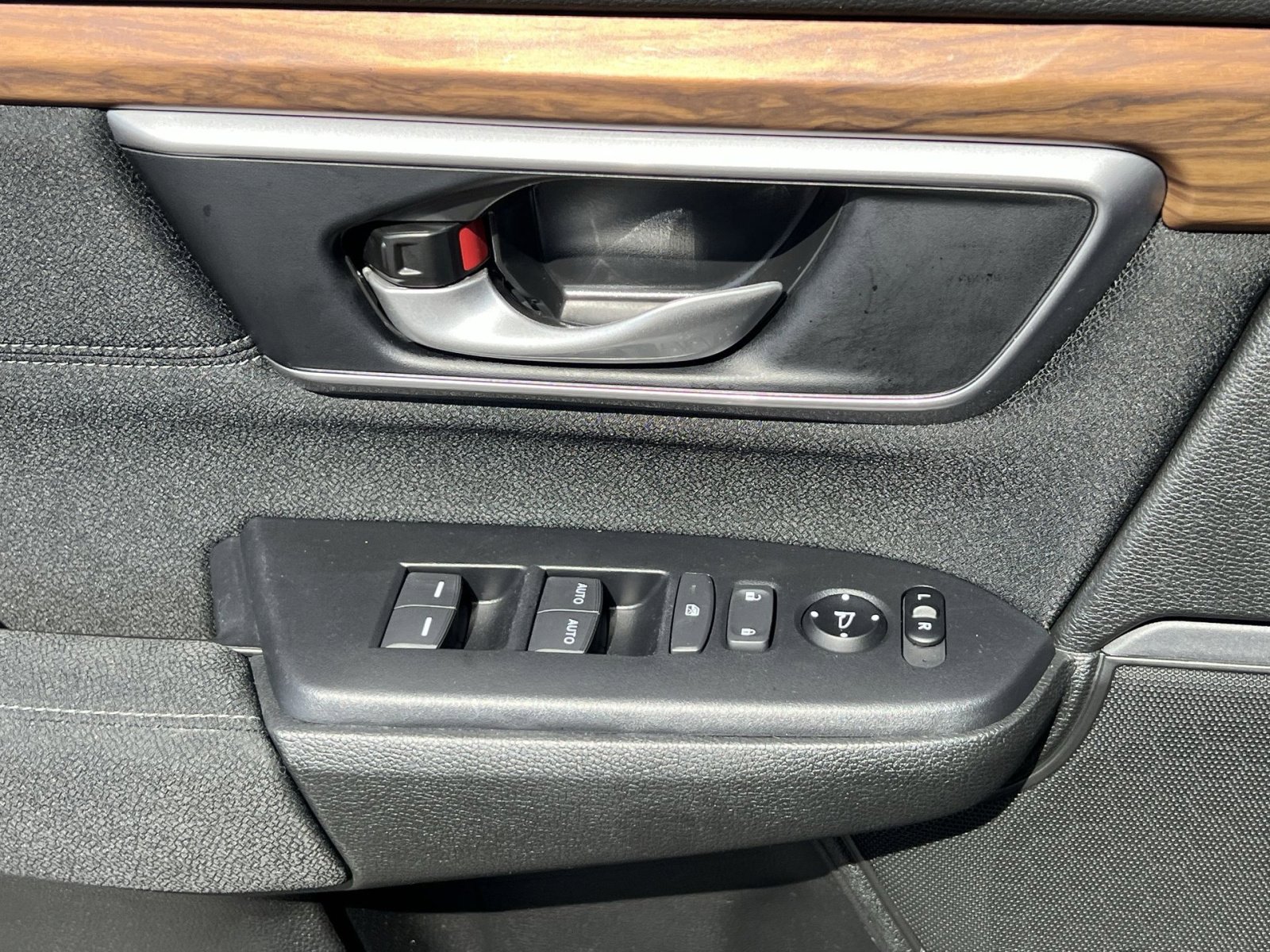 Used 2021 Honda CR-V EX image 13