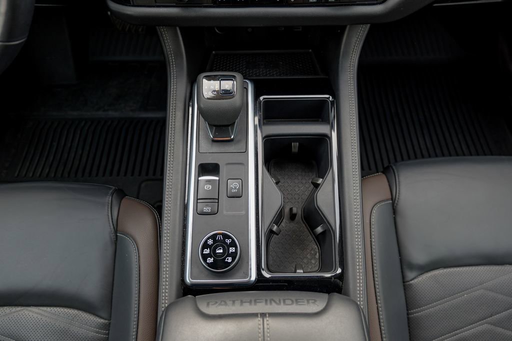 Used 2022 Nissan Pathfinder Platinum w/ Cargo Package image 52