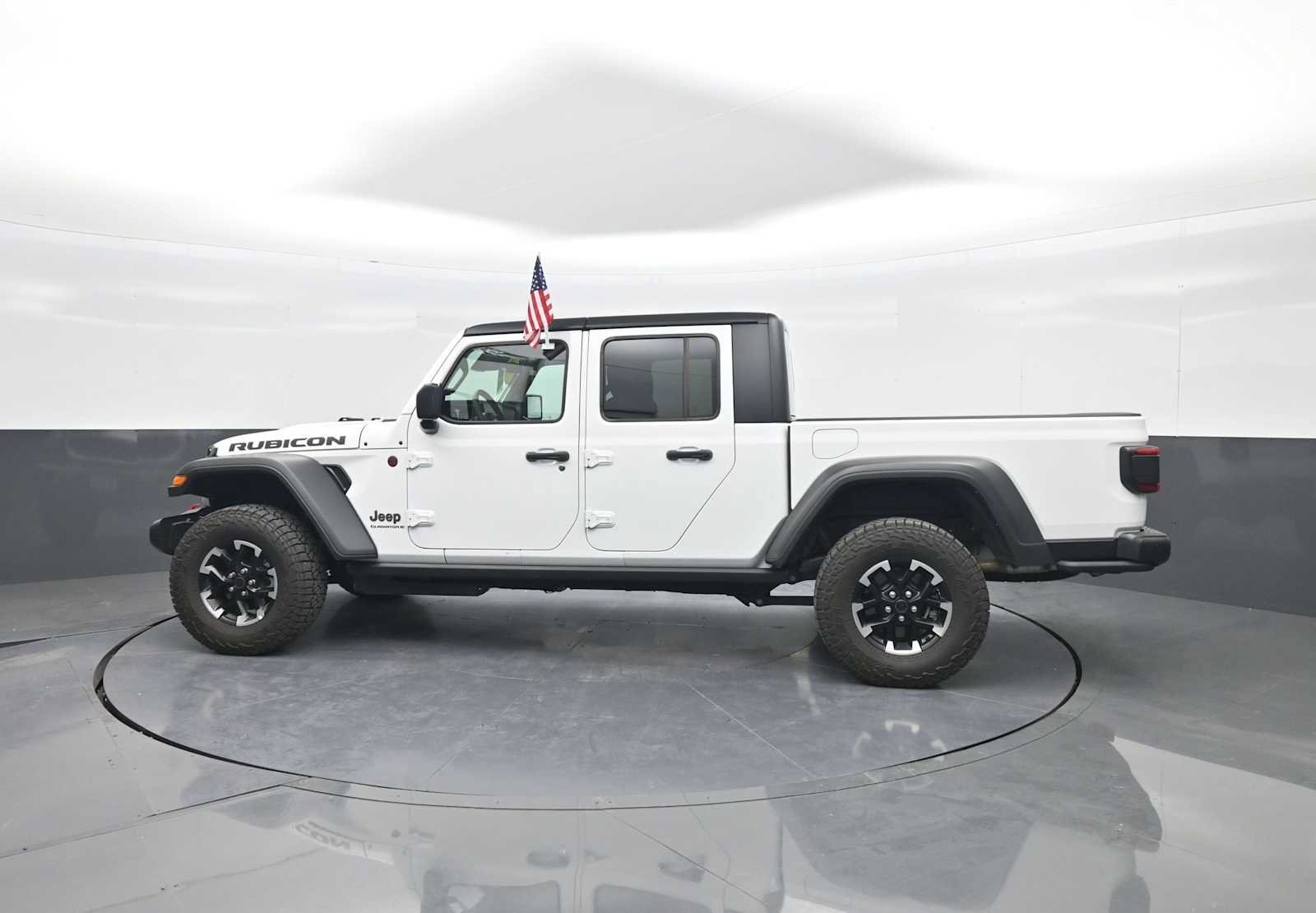 Used 2026 Jeep Gladiator Rubicon AWD/4WD image 5