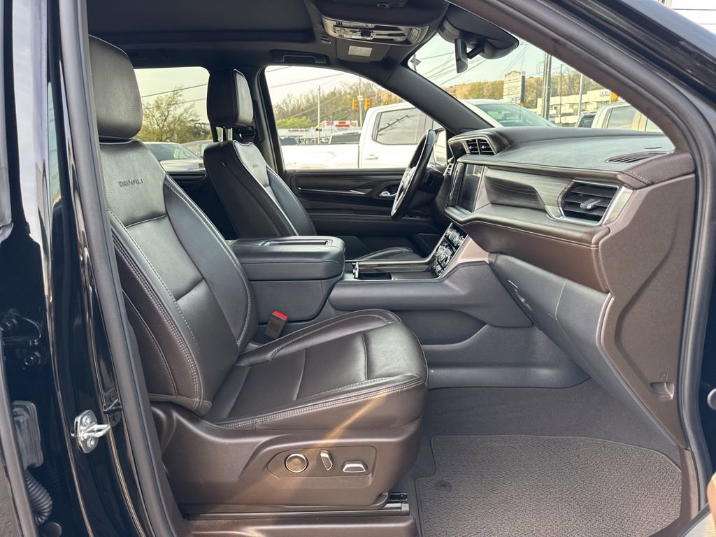 Used 2024 GMC Yukon Denali RWD image 19