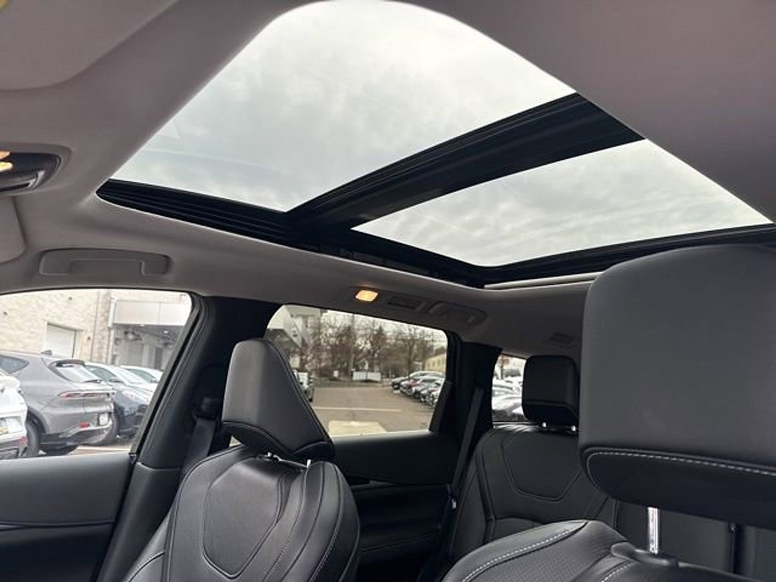 Used 2024 INFINITI QX60 Pure image 17