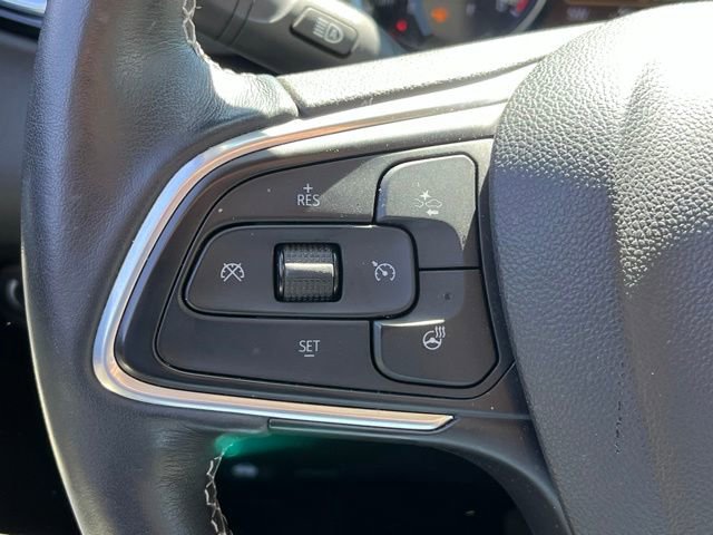 Used 2021 Buick Encore GX Essence image 14