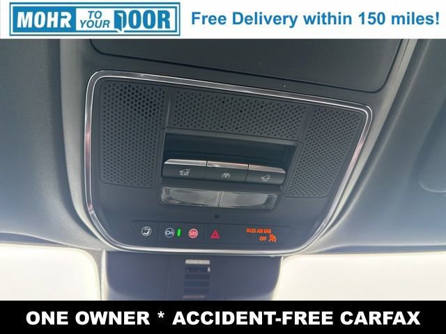 Used 2025 Chevrolet Traverse RS image 18