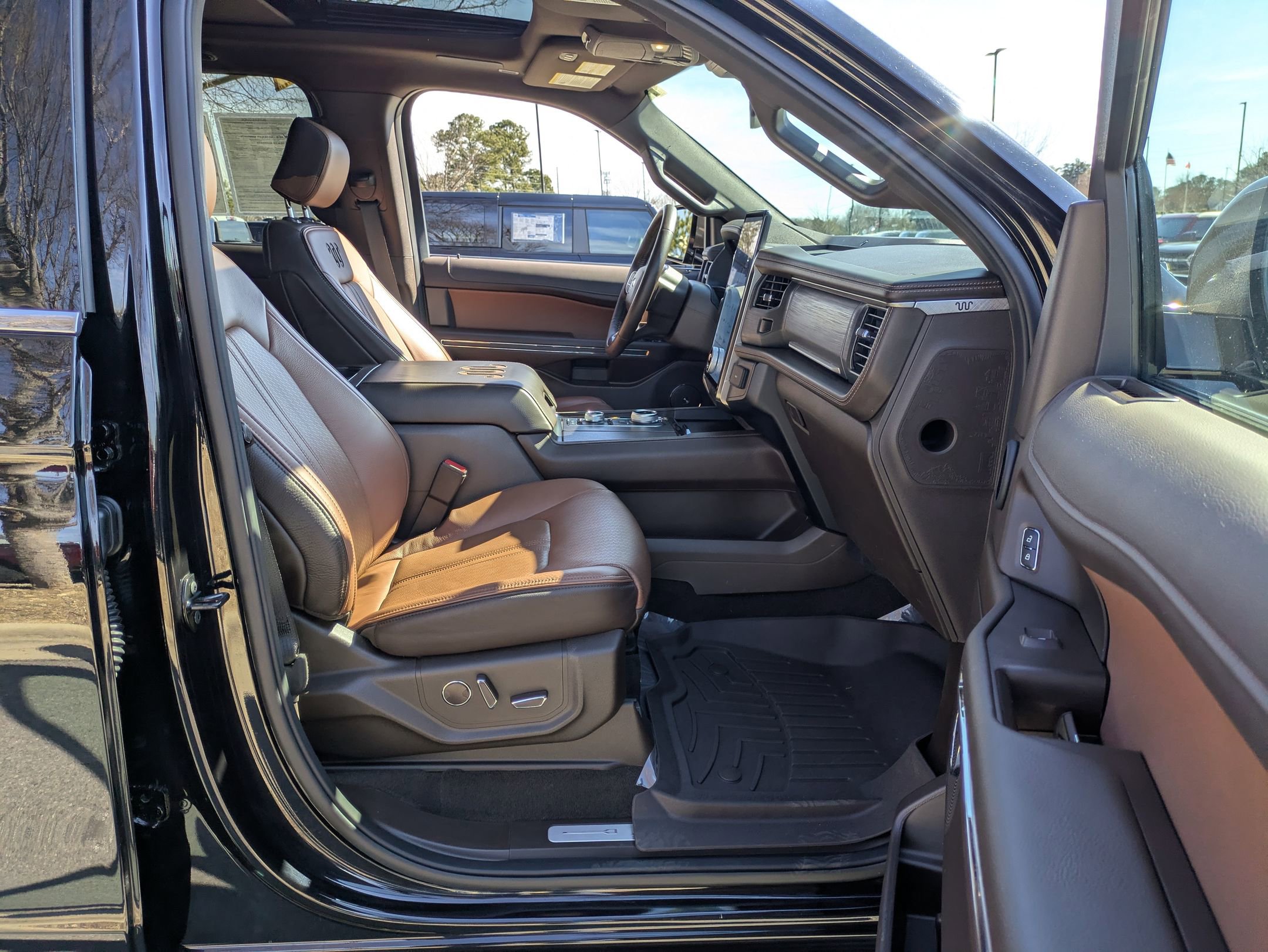 Certified 2024 Ford Expedition Max King Ranch image 39