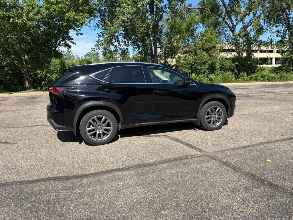 Used 2016 Lexus NX 200t AWD w/ Luxury Package image 18