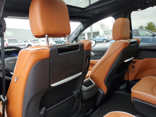 Used 2026 Chrysler Pacifica Pinnacle FWD image 37