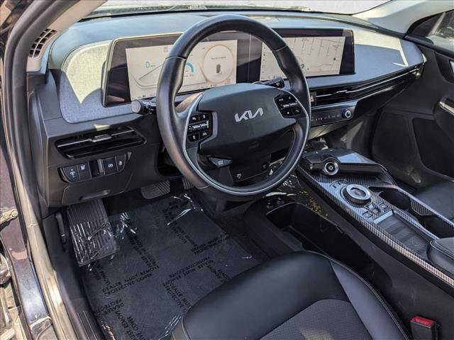 Used 2022 Kia EV6 Light RWD image 10