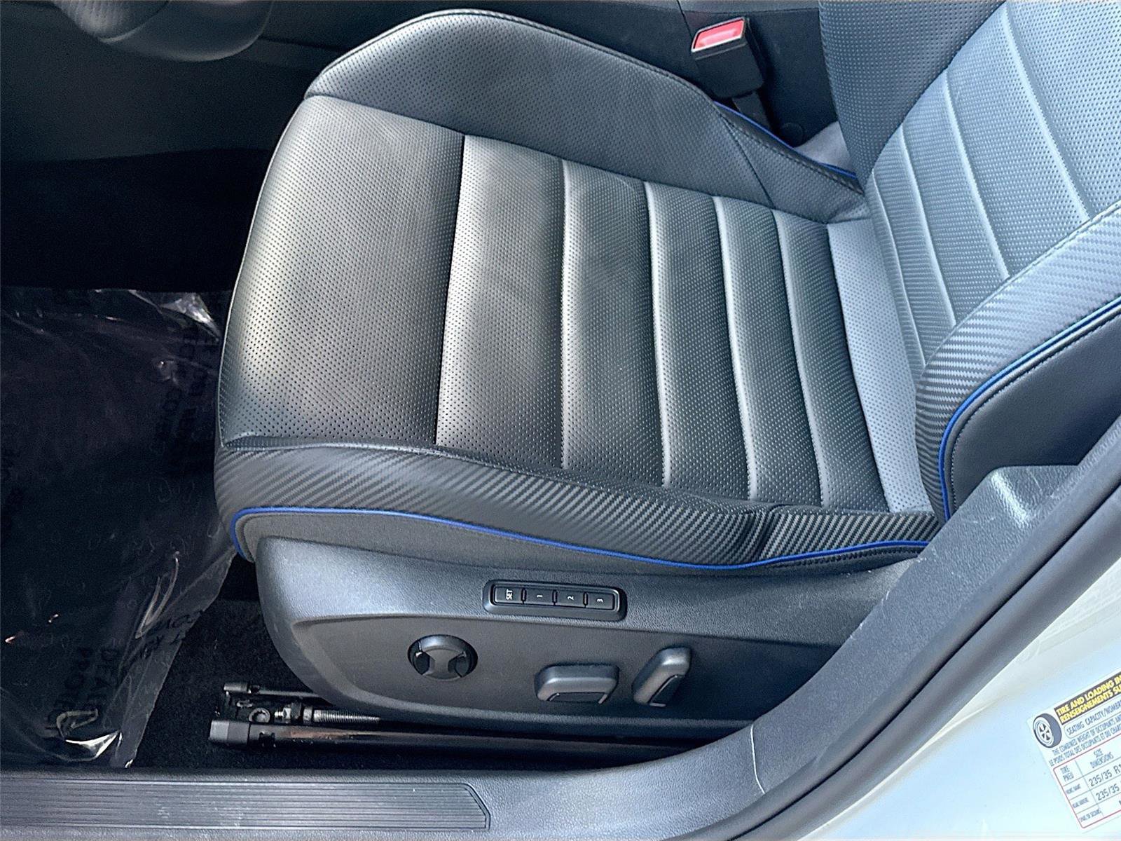 Used 2024 Volkswagen Golf R w/ MDO Package AWD/4WD image 20