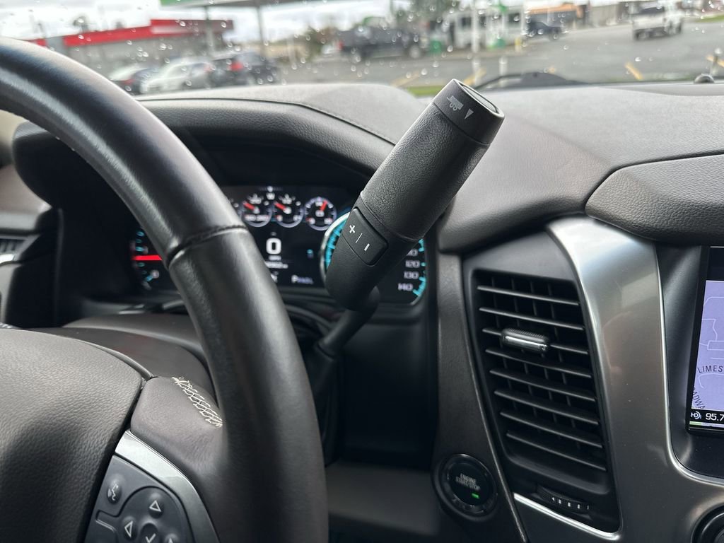 Used 2020 Chevrolet Tahoe Premier w/ Premier 6.2L Value Package image 20