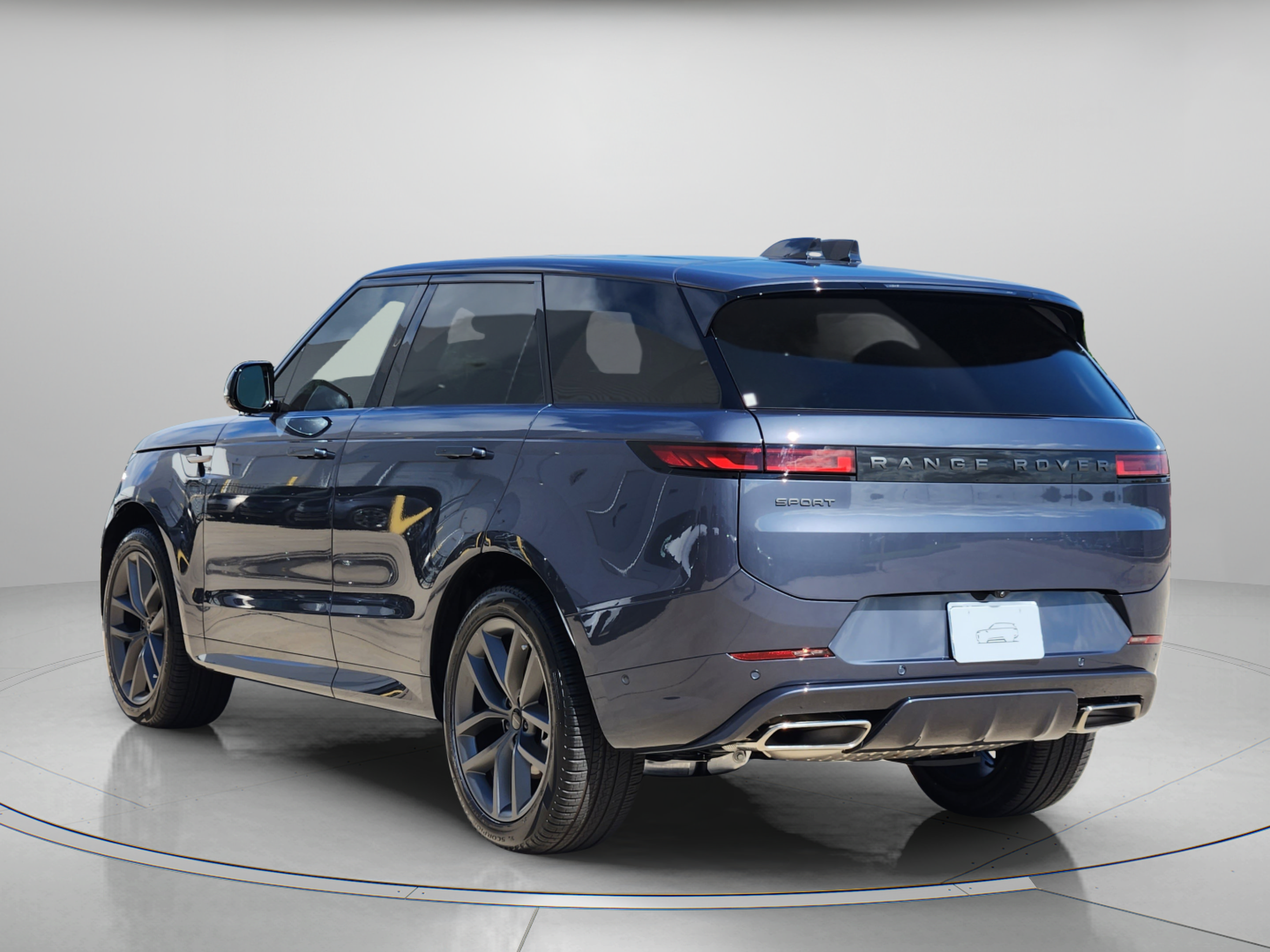 New 2026 Land Rover Range Rover Sport Dynamic SE AWD/4WD image 3