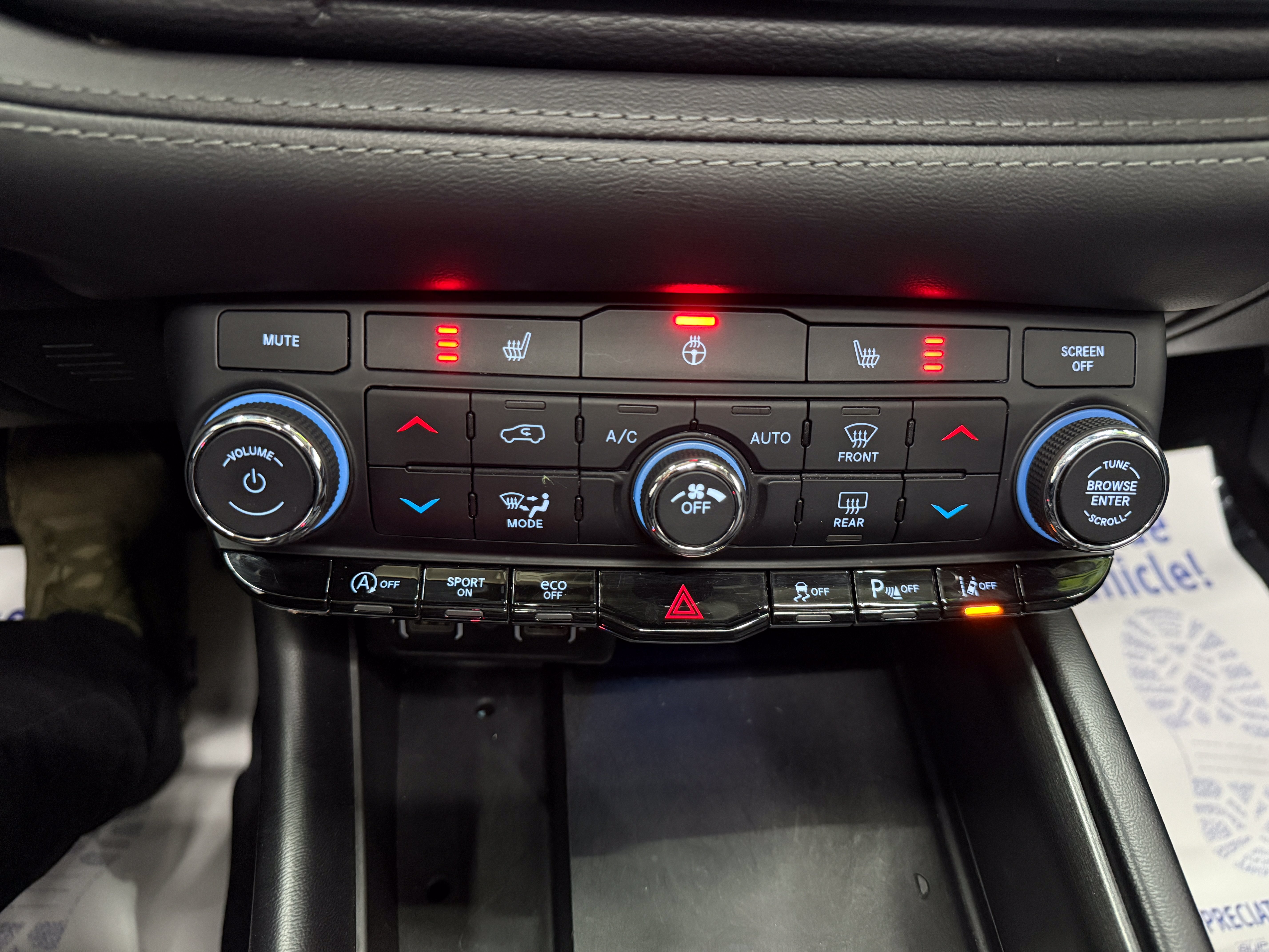 Used 2021 Dodge Durango Citadel w/ Technology Group AWD/4WD image 17