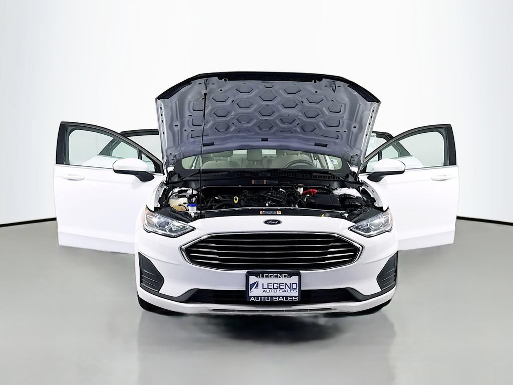 Used 2019 Ford Fusion SE FWD image 17