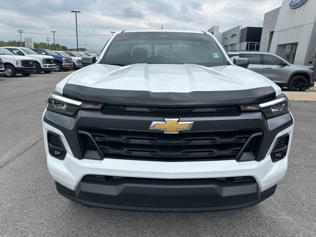 Used 2024 Chevrolet Colorado LT w/ LT Convenience Package III image 2