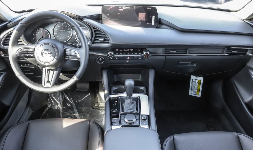 New 2026 MAZDA MAZDA3 2.5 Turbo Sedan w/Premium Plus image 38