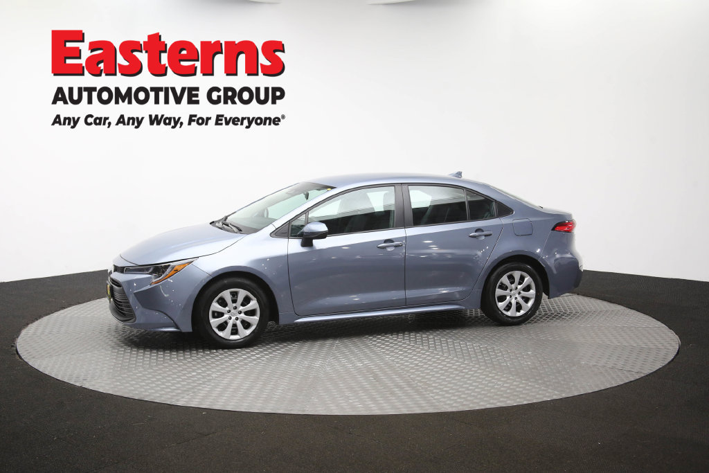 Used 2025 Toyota Corolla LE FWD image 60
