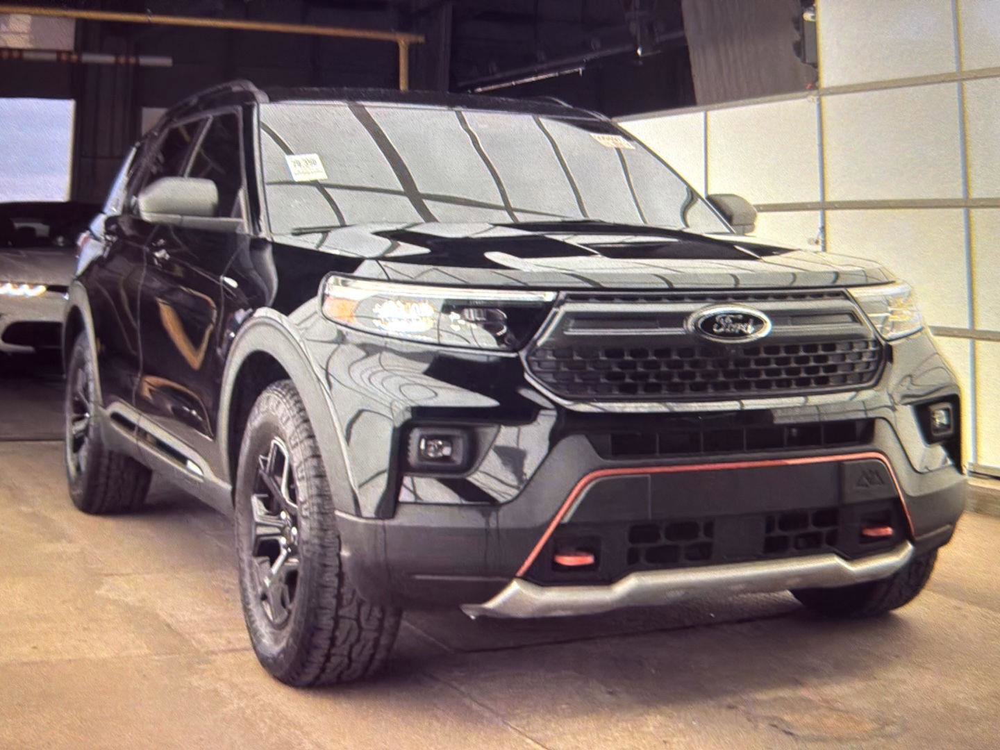 Used 2023 Ford Explorer Timberline image 3