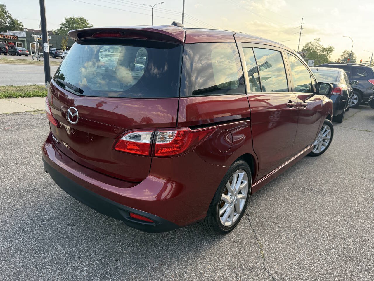 Used 2012 MAZDA MAZDA5 Grand Touring FWD image 8