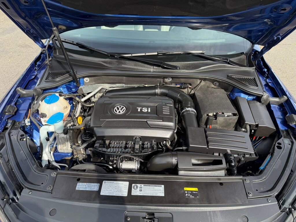 Used 2017 Volkswagen Passat 1.8T SE FWD image 32