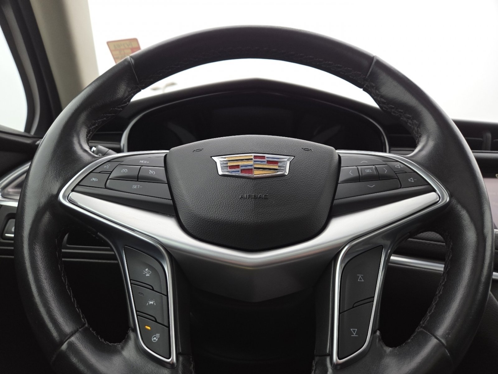 Used 2019 Cadillac XT5 Luxury image 24