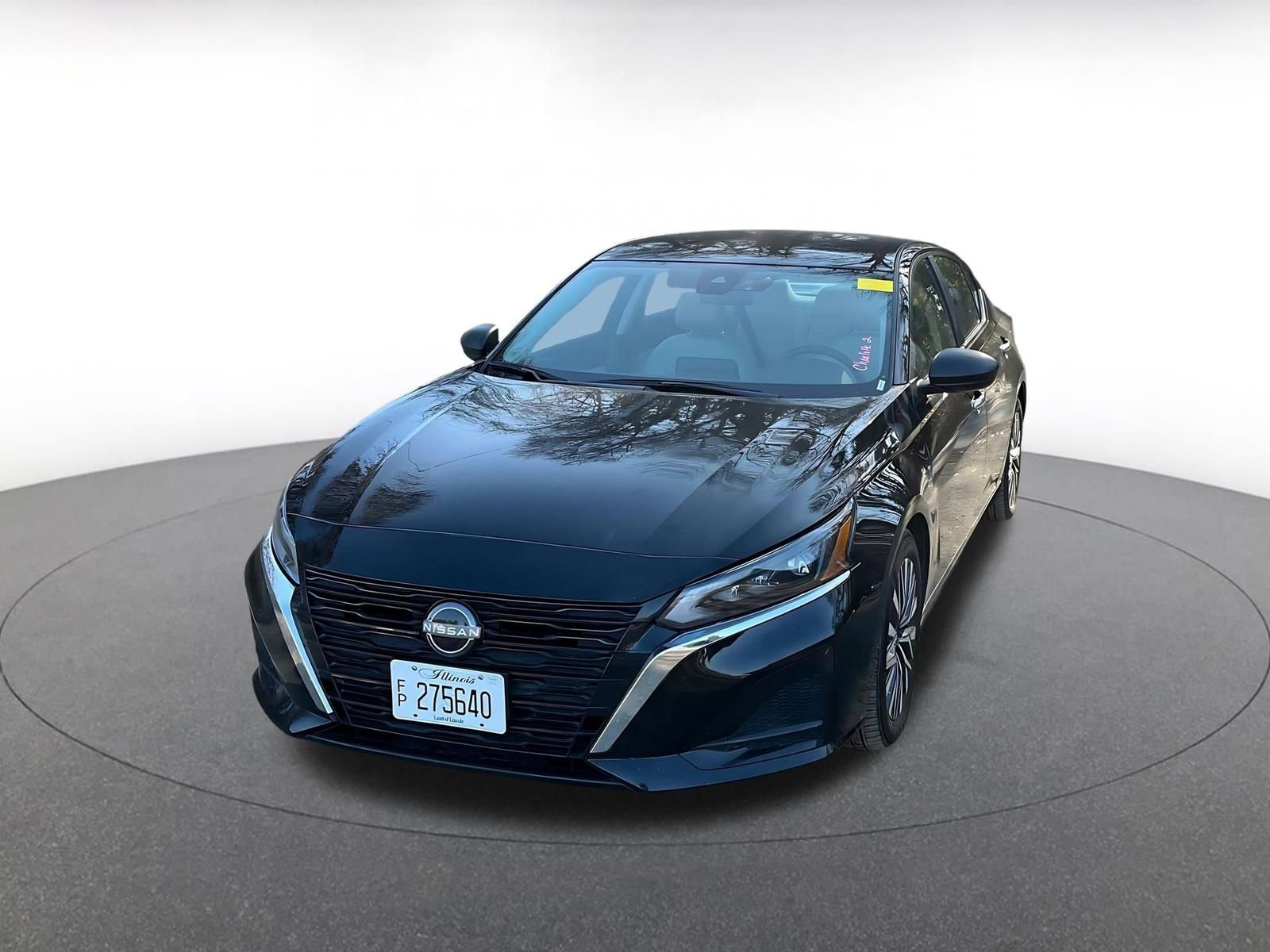 Used 2025 Nissan Altima 2.5 SV image 9