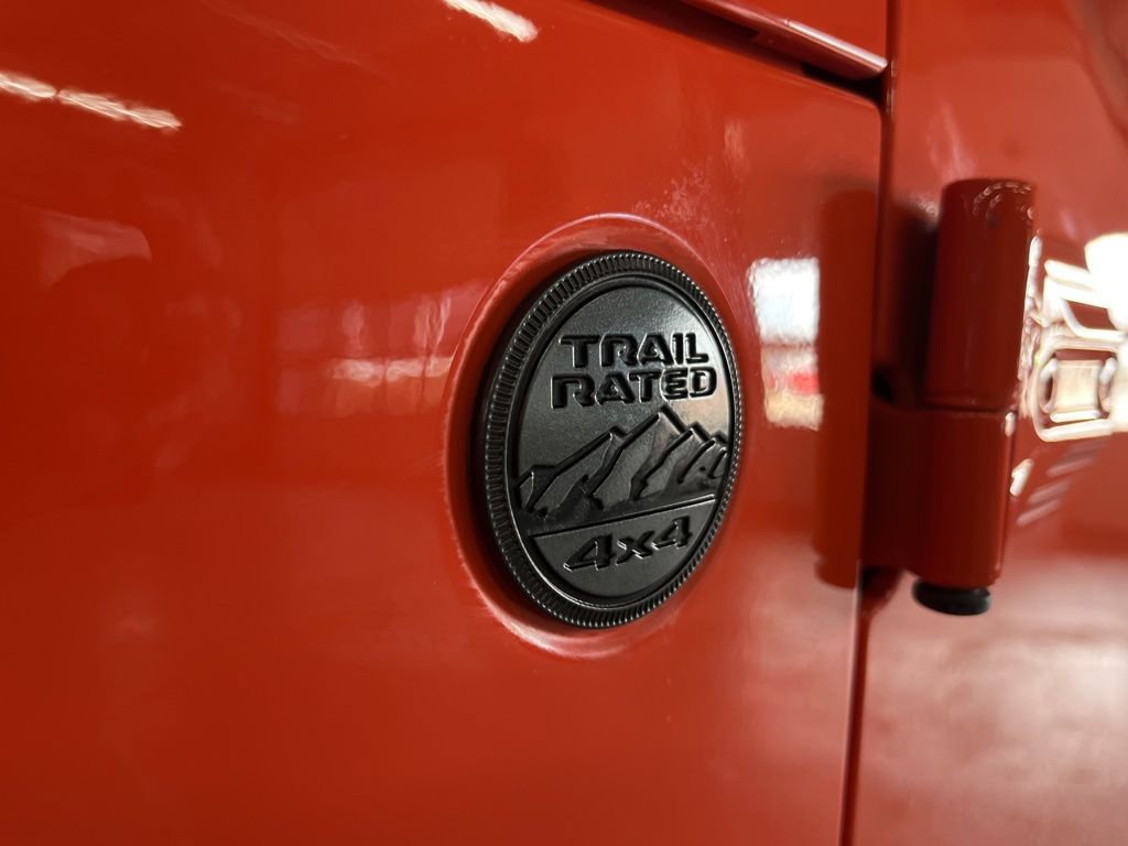 Used 2023 Jeep Wrangler Willys image 12