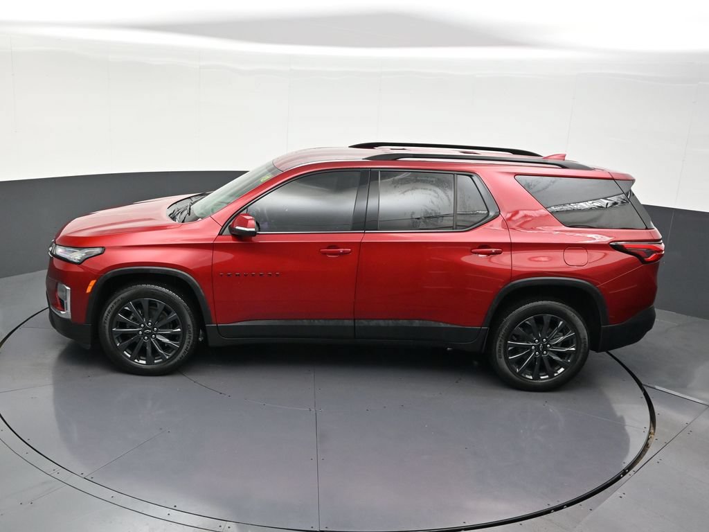 Used 2023 Chevrolet Traverse RS FWD image 17