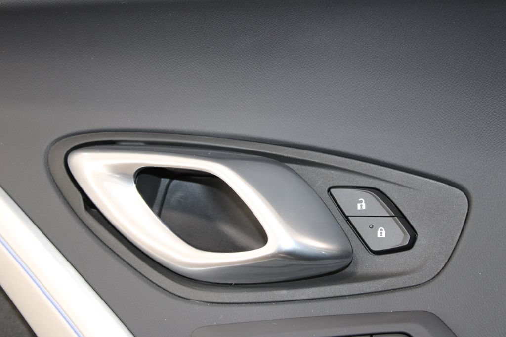 Used 2023 Chevrolet Camaro ZL1 RWD image 37