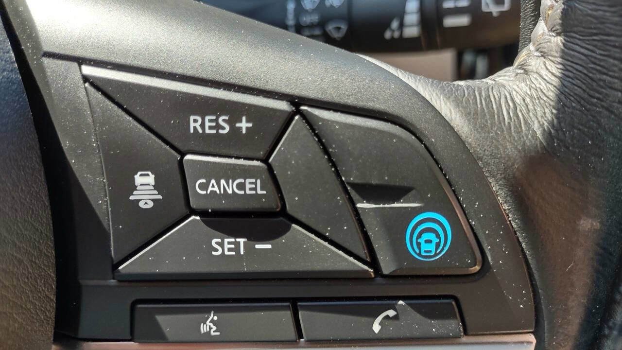 Used 2019 Nissan Rogue SV w/ Premium Package image 23