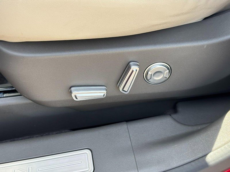 Certified 2024 Lincoln Nautilus Reserve w/ Equipment Group 202A AWD/4WD image 14